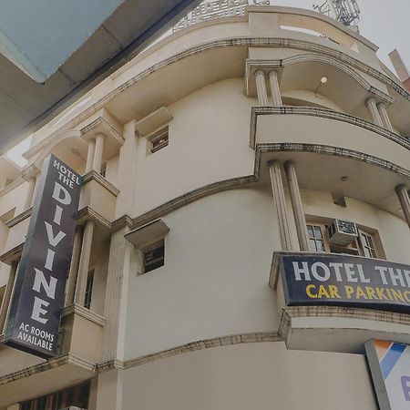 Capital O Divine Hotel Amritsar Exterior foto