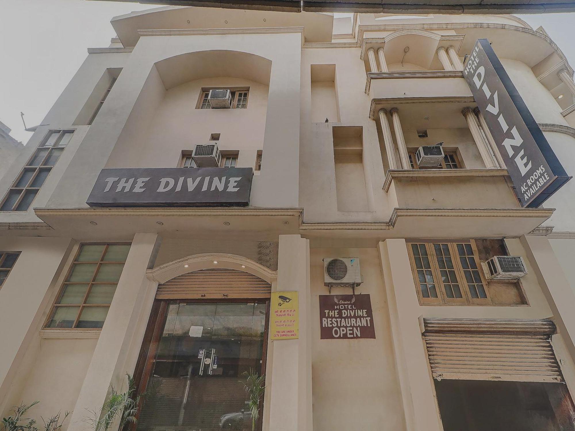 Capital O Divine Hotel Amritsar Exterior foto